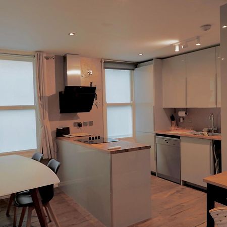 Luxury Apartment Located Near Marble Arch & Baker Street لندن المظهر الخارجي الصورة