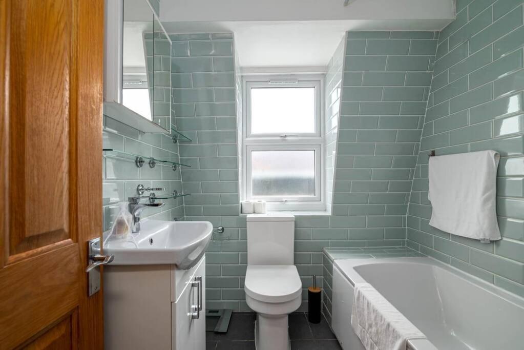 Luxury Apartment Located Near Marble Arch & Baker Street لندن المظهر الخارجي الصورة